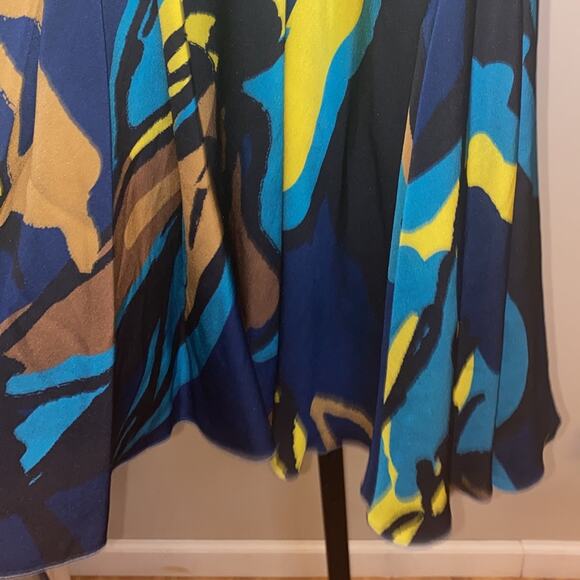 Carolina Herrera
Women's Blue Printed Midi Dress - Picture 15 of 15